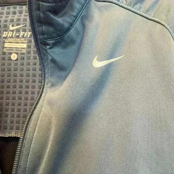 Nike Element Dri-Fit Jacket - Picture 6 of 16